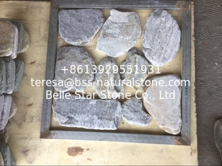 China Tumbled Blue Quartzite Random Flagstone Crazy Stone Irregular Flagstone Paving Stone supplier